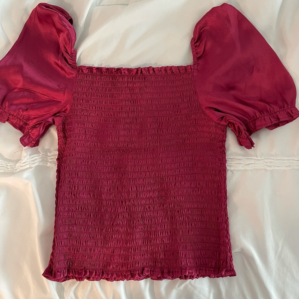Super cute off the shoulder top!